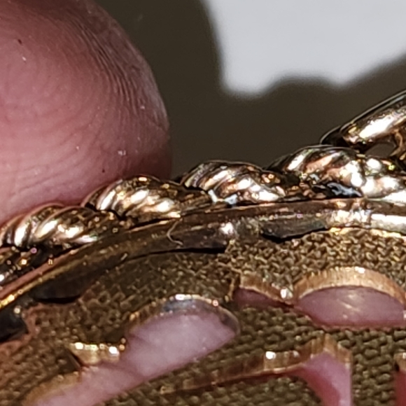 12K Pendant with ?Chinese Characters - Picture 7 of 10